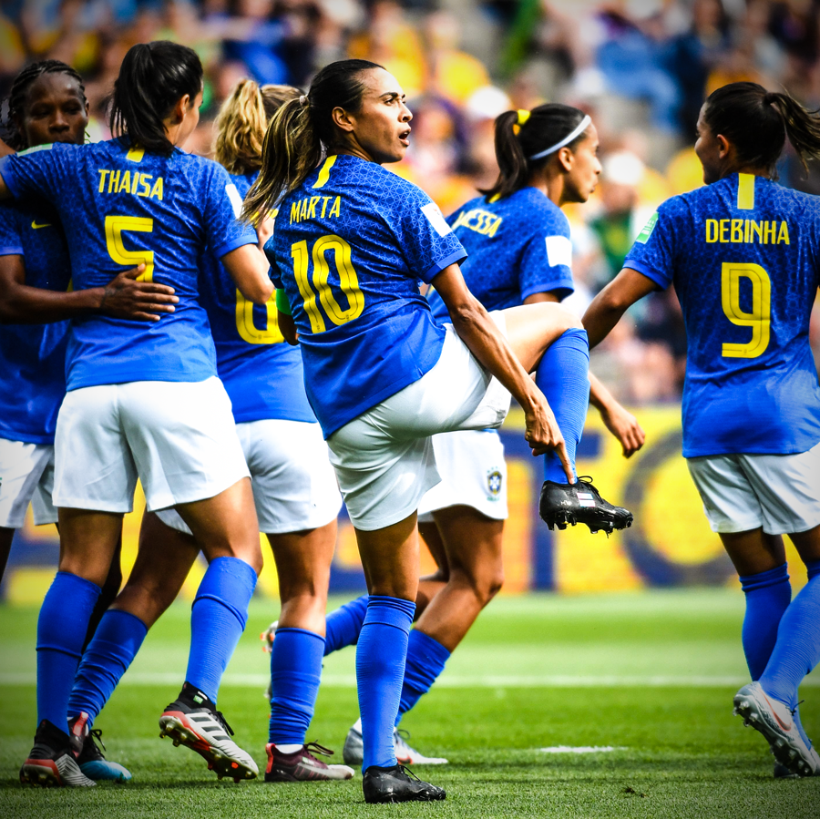 包含里程碑夜巴西国家队更衣室发声，意甲官宣日刷纪录，话题不断，训练强度显著提升的词条-爱游戏ayx首页登录