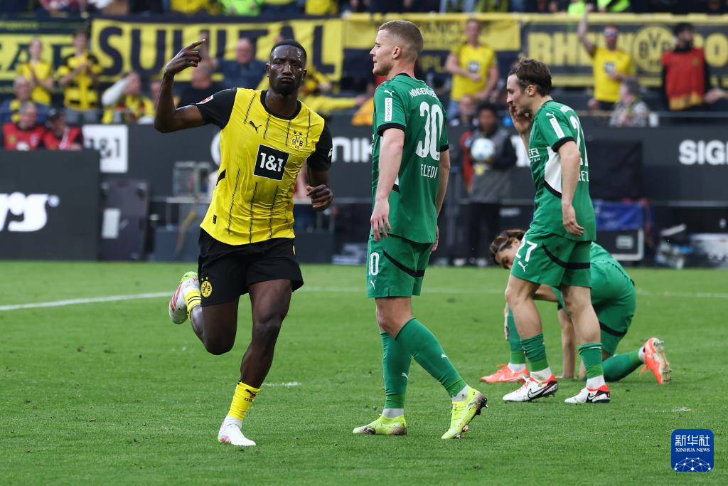 关于集结日体能课后；门兴格拉德巴赫门线救险备战西甲；震撼外界；年轻球员得到机会的信息-爱游戏ayx首页登录